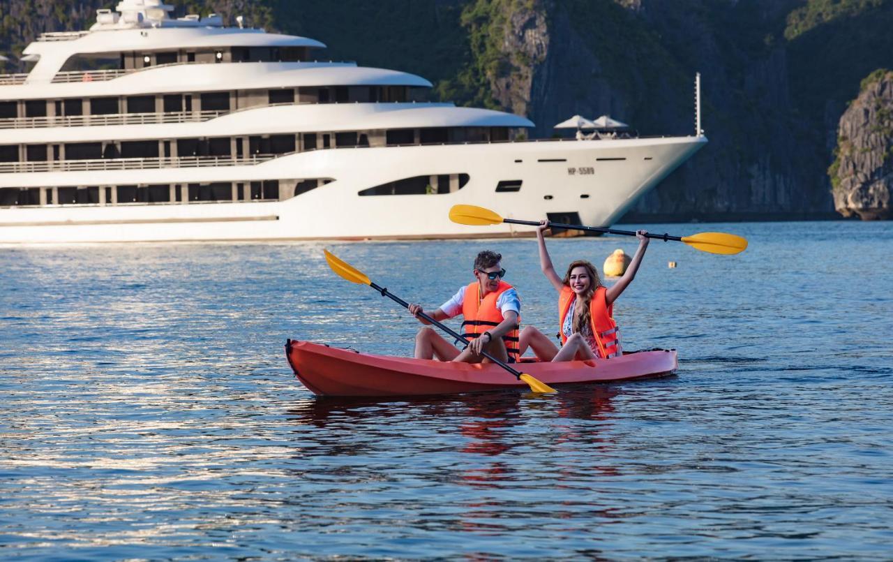 Scarlet Pearl Cruises 5*