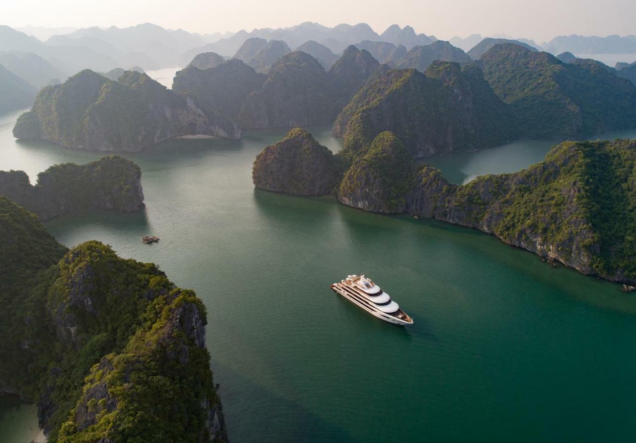 Scarlet Pearl Cruises - Wonder On Lan Ha Bay 5* Халонг
